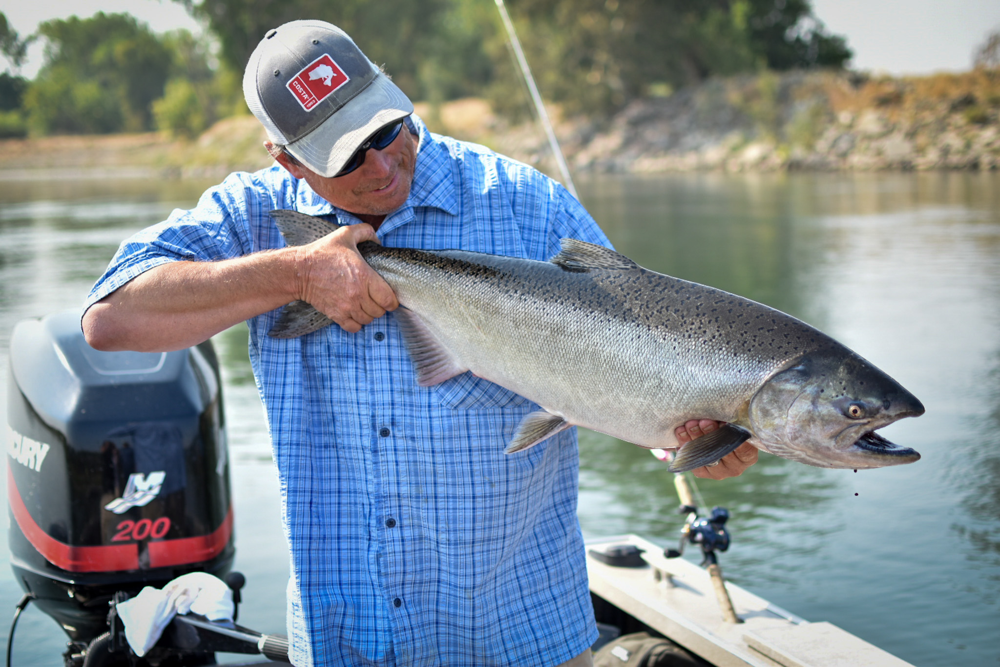 Sacramento Salmon Fishing Guides